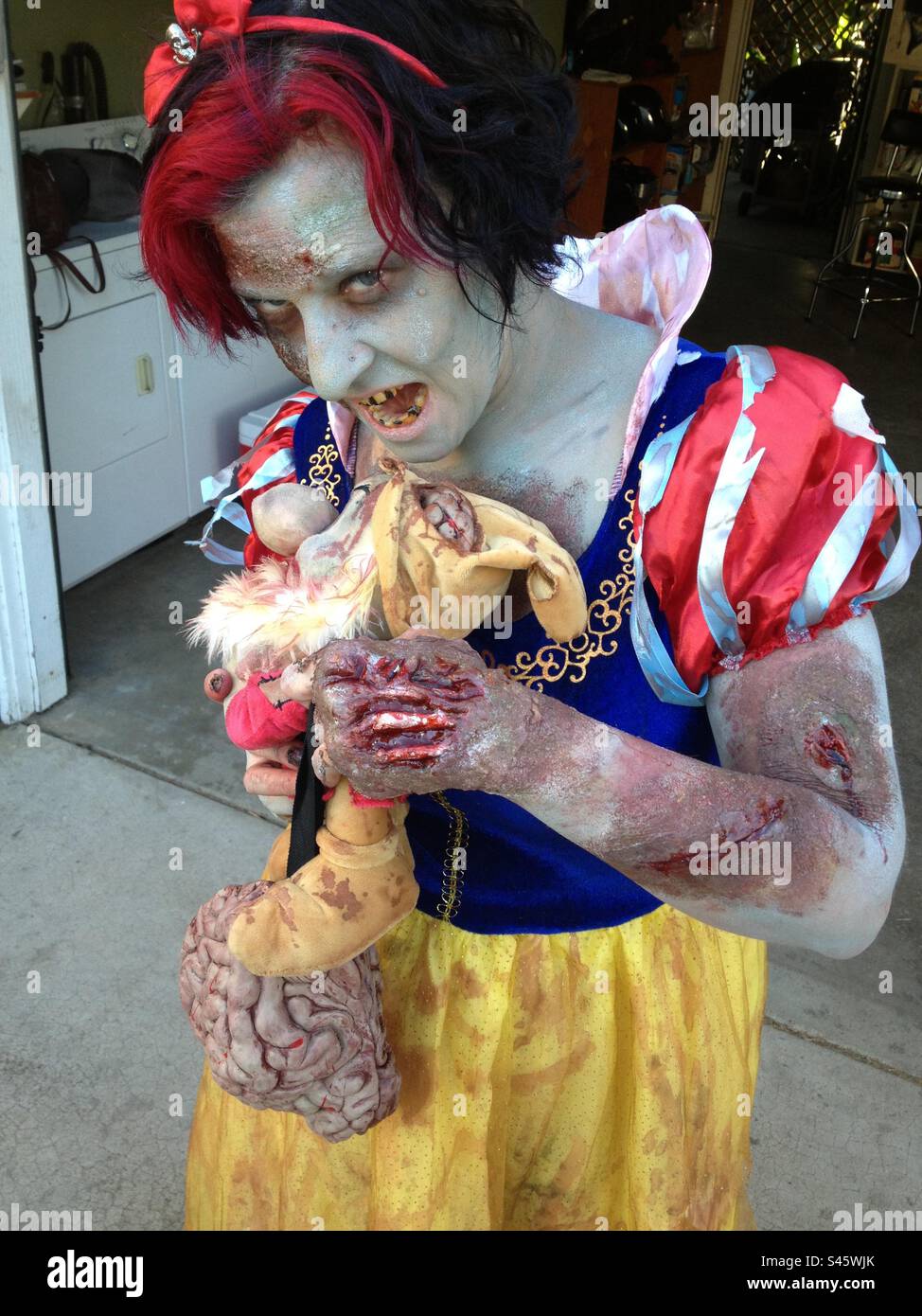 Zombie Blancanieves, maquillaje y foto por mí Foto de stock