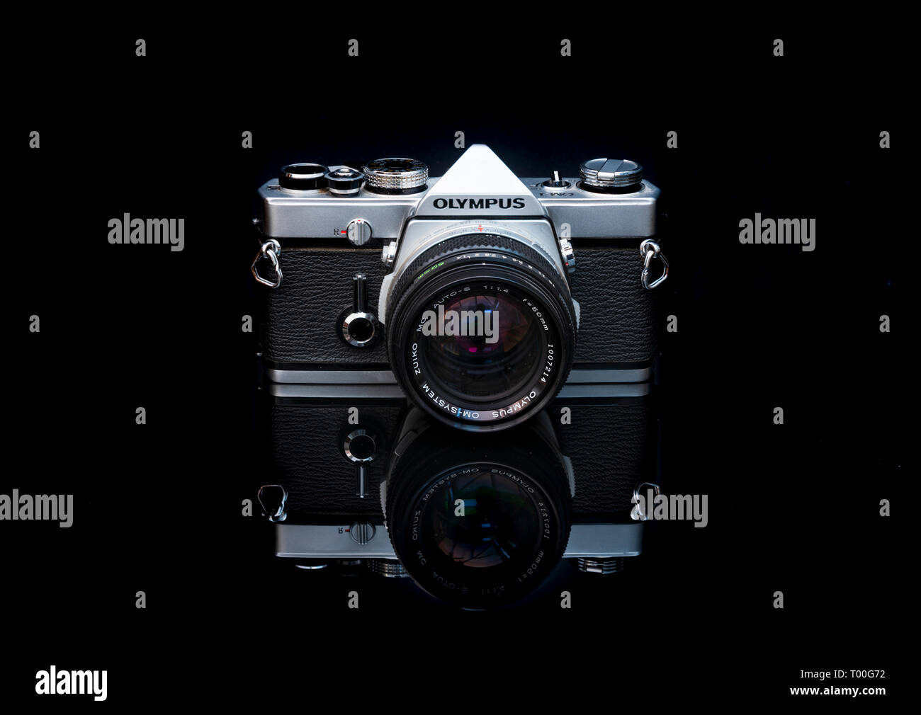 Olympus OM1 un icónico 1970 35mm Single Lens Reflex cámara de película SLR Foto de stock