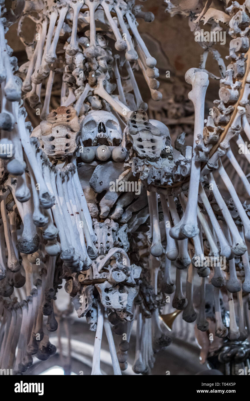 Iglesia de huesos fotografías e imágenes de alta resolución - Alamy