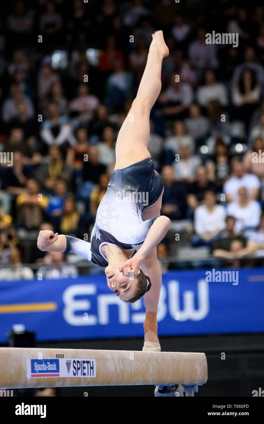 Anne-Marie Padurariu (CAN) en la hoverbay. GES/Gimnasia/EnBW DTB Pokal, la Copa Mundial de Damas, 17.03.2019 - GES/Gimnasia Artística/Copa del Mundo de gimnasia, Stuttgart: - 17.03.2019 | mundial de uso Foto de stock