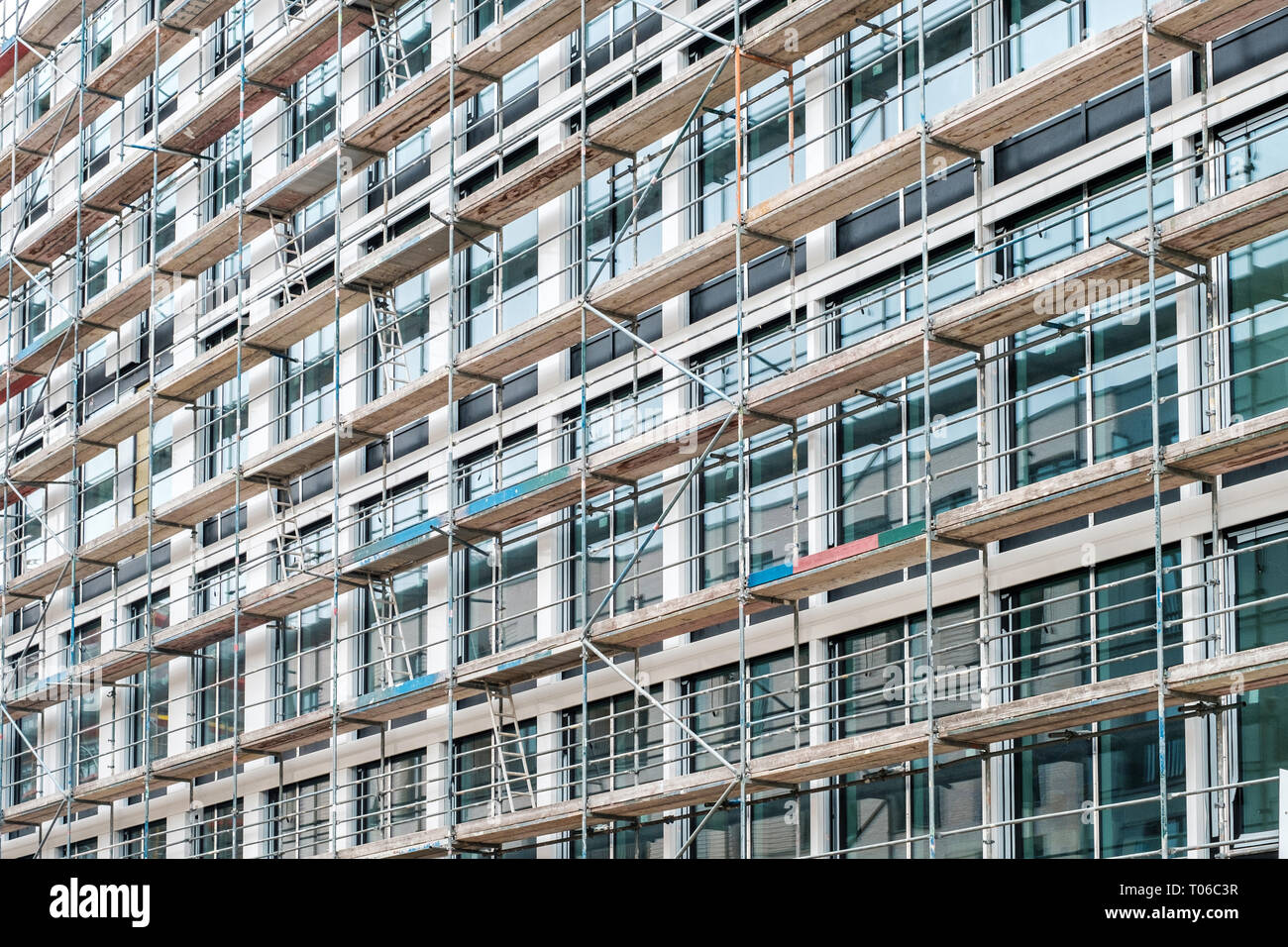 Andamios, fachada de la casa, obra estructural, construcción residencial,  Brake an der Unterweser, Wesermarsch, Baja Sajonia, Alemania, Europa  Fotografía de stock - Alamy