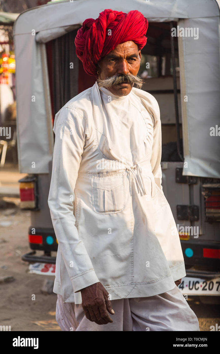 Hombre de origen indio en la Feria de Pushkar Foto de stock