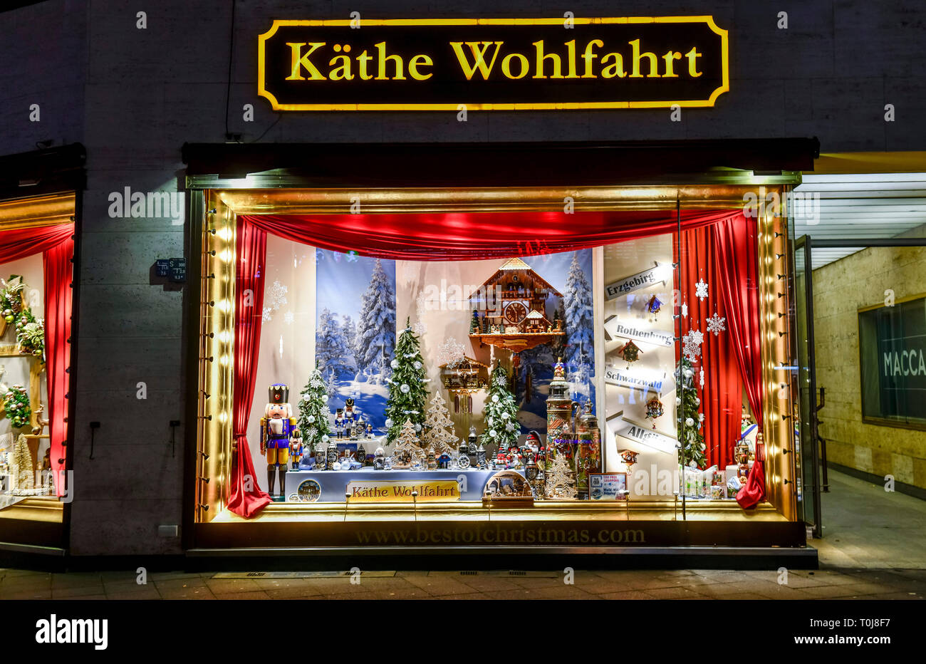 Kate bienestar, Kurfürstendamm, Charlottenburg, Berlín, Alemania, Käthe Wohlfahrt puso, Deutschland Foto de stock
