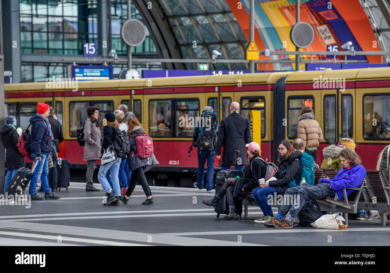 La ciudad, la estación central de ferrocarril, Moabit, oriente, Berlín