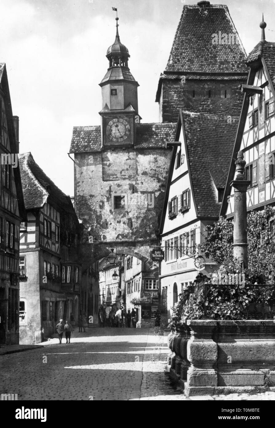 Geografía / viajes, Alemania, Rothenburg ob der Tauber, calles, Hafengasse, vista a Markusturm, 1950-Clearance-Info-Not-Available Additional-Rights Foto de stock