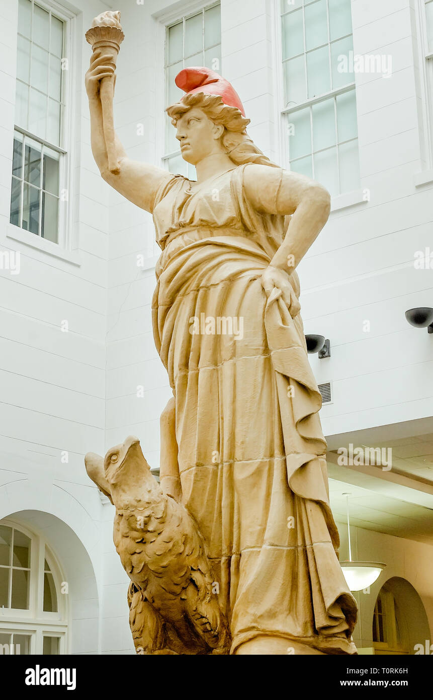 Marianne, la diosa de la libertad que se muestra en el Museo de Historia de móviles, 19 de marzo de 2019, en Mobile, Alabama. Foto de stock