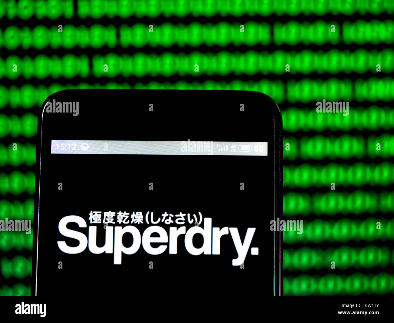 Superdry logo fotografías e imágenes de alta resolución - Página 3 - Alamy