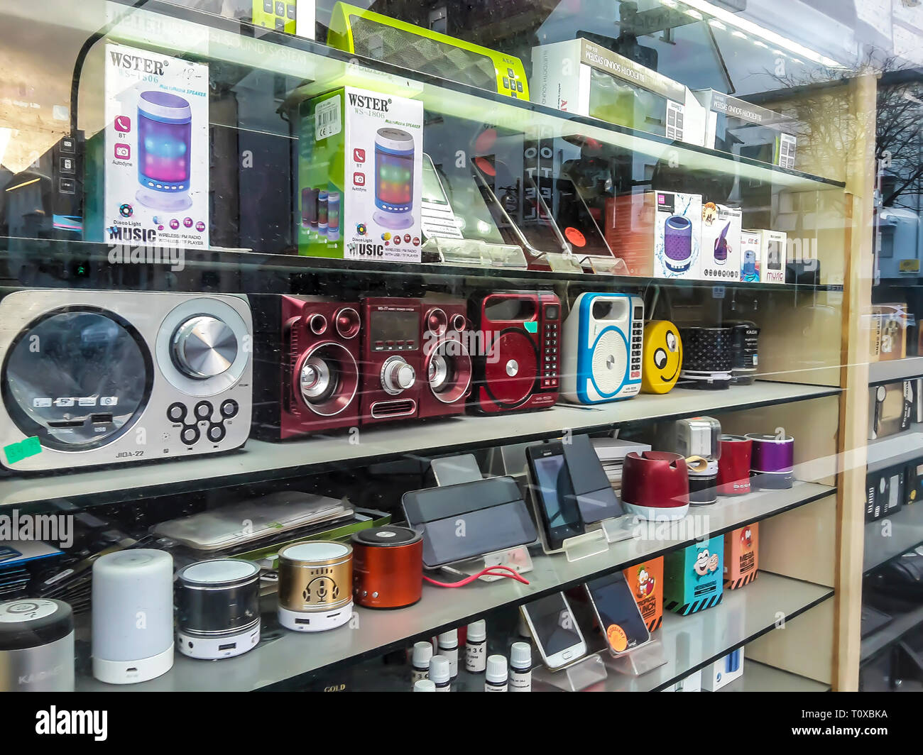 Tienda de electrónica tienda de electrónica de consumo minorista de negocios Tienda electrónica Foto de stock