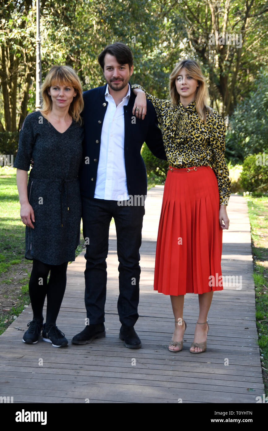 Roma, Italia. El 22 de marzo de 2019. La Casa del cine -la película TUTTE LE MIE NOTTI Barbora Bobulova, Manfredi Lucibello y Benedetta Porcaroli Crédito: Giuseppe Andidero/Alamy Live News Foto de stock