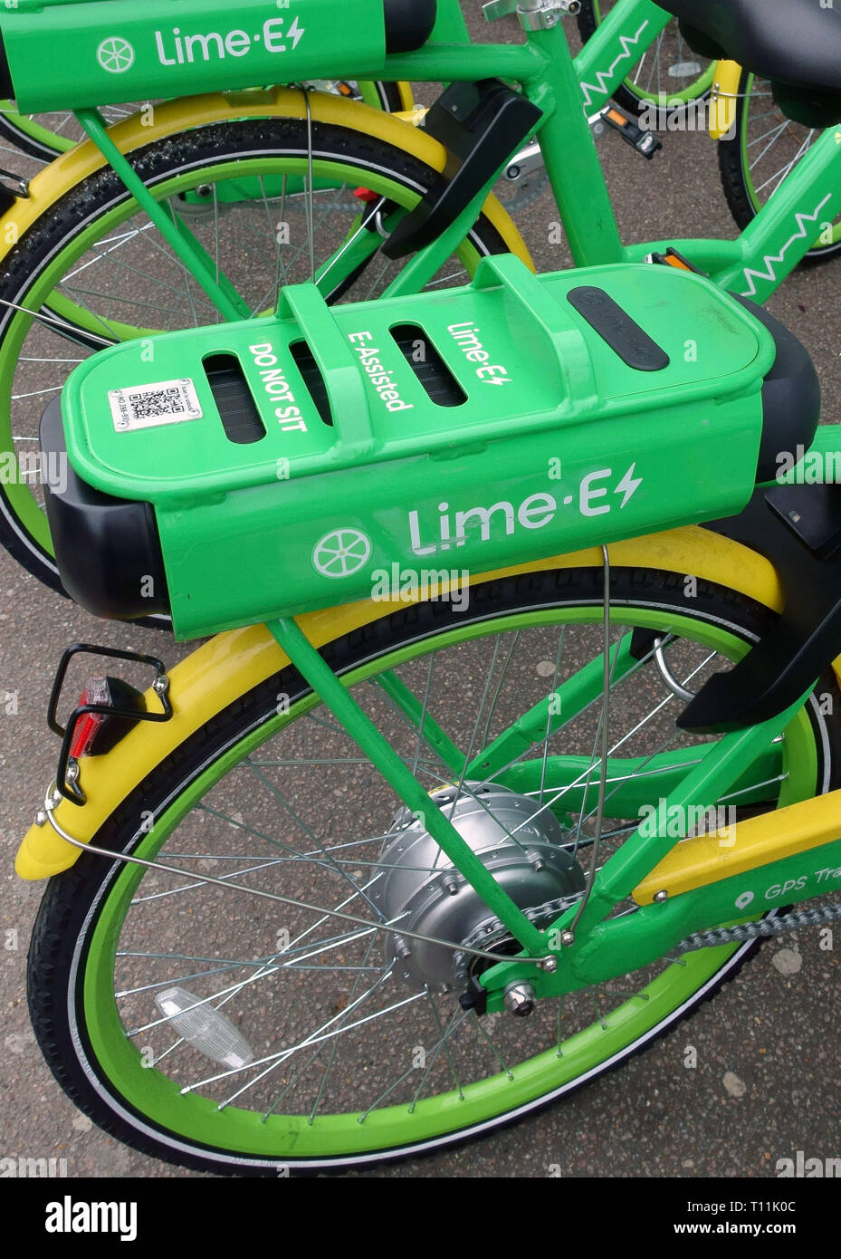 Lime E batería alquiler de bicicletas asistidas, Londres Foto de stock