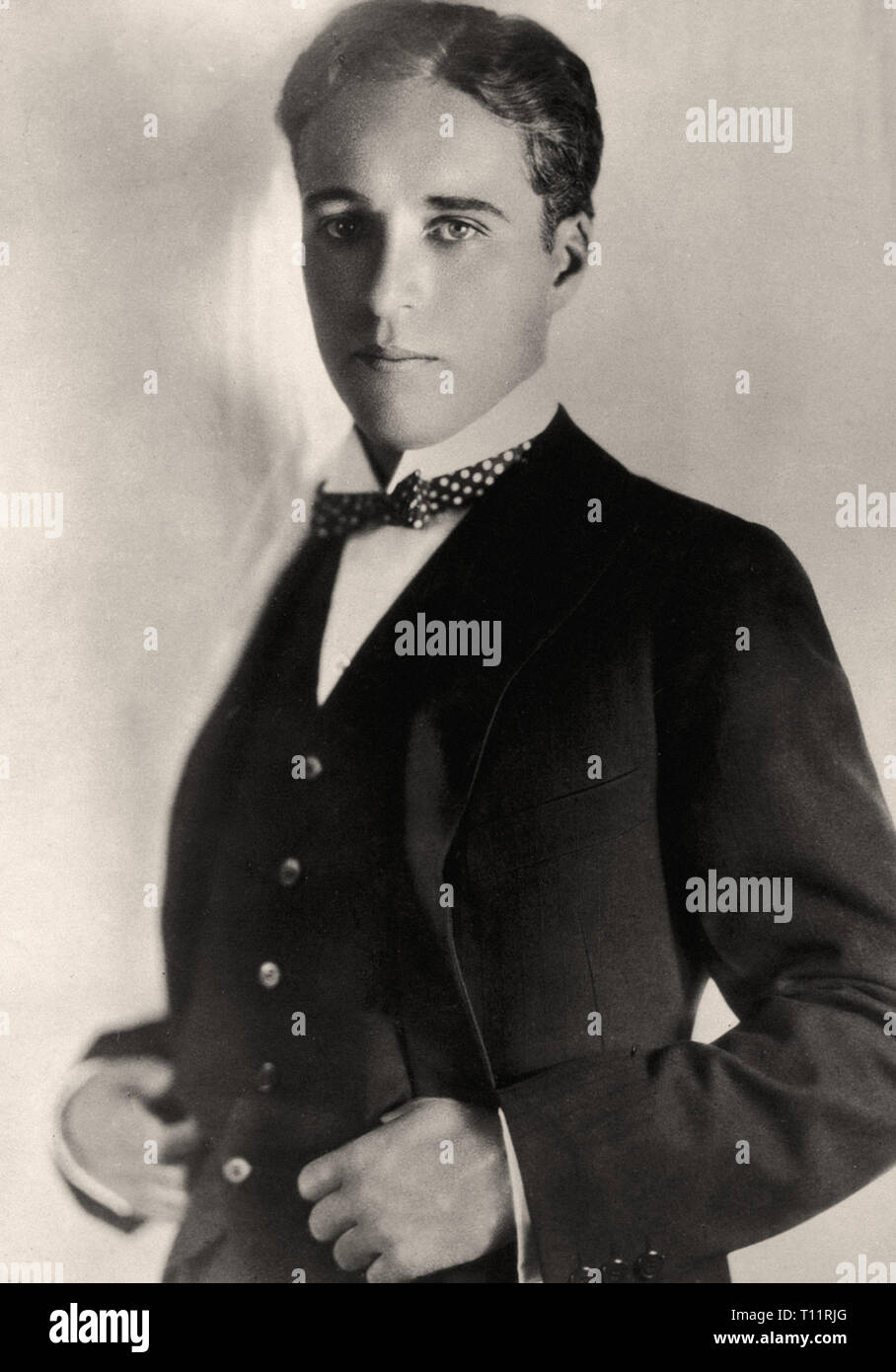 Fotografía promocional de Charlie Chaplin - 1920S sin maquillaje - época  del cine mudo Fotografía de stock - Alamy