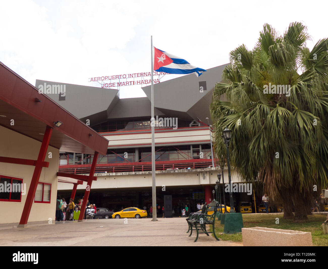 El aeropuerto José Martí de La Habana, Cuba, tiros de ángulo bajo de abril de 2018 Foto de stock