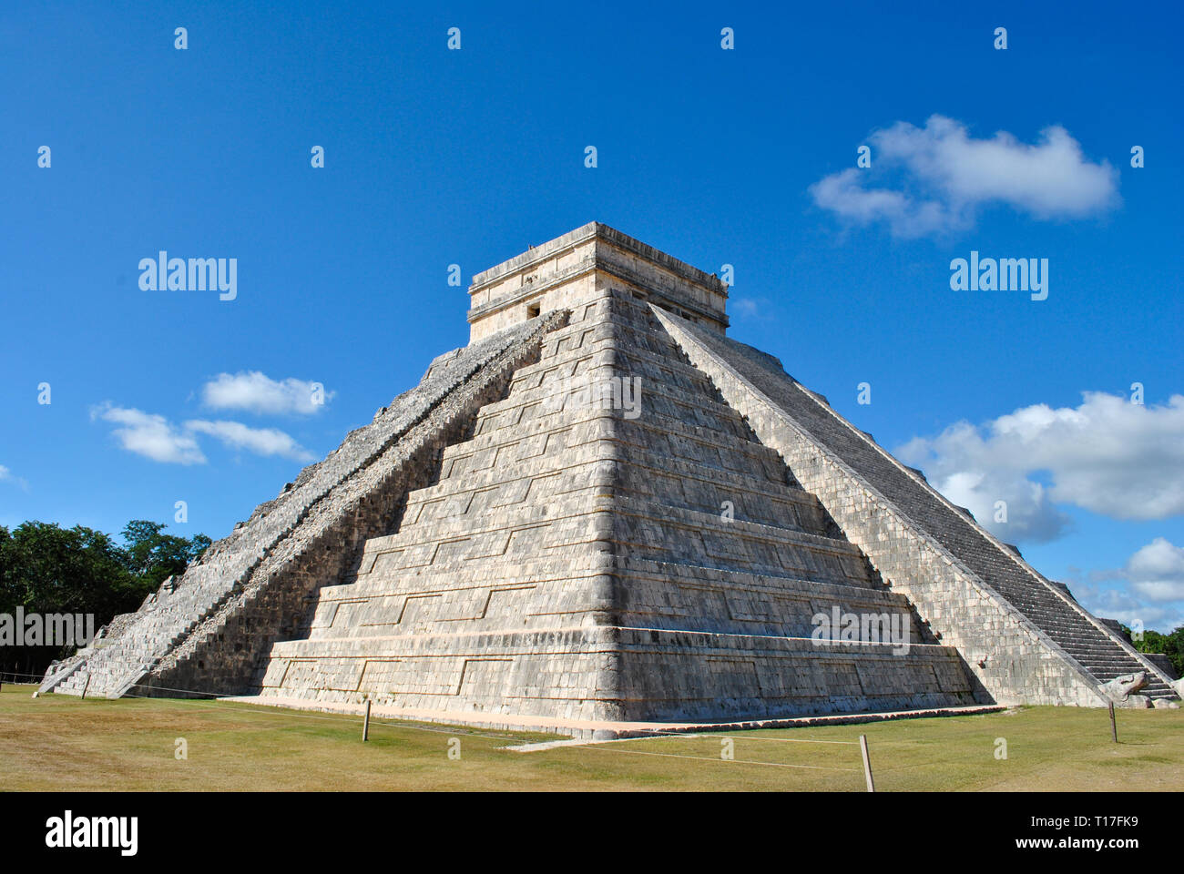 Pirámide maya en Citchen Itza Foto de stock