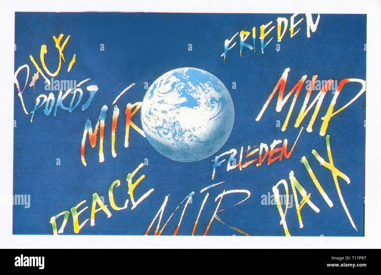 Cubierta del calendario de bolsillo 1989. Unión de Repúblicas Socialistas Soviéticas. El cartel está dedicado a la lucha por la paz y el progreso social. Foto de stock