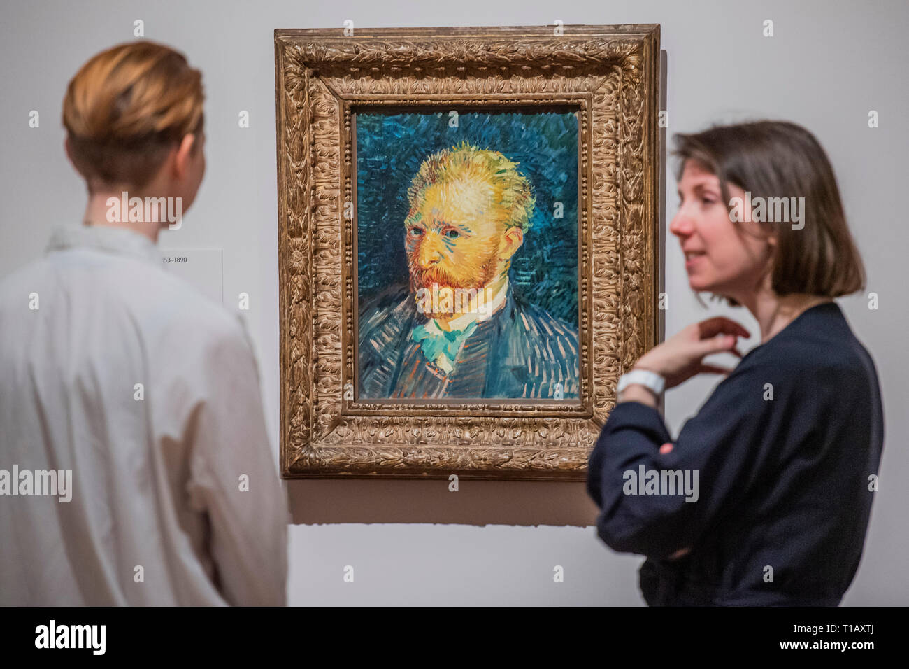 Londres, Reino Unido. 25 de marzo de 2019. Por Vincent Van Gogh - EY Exposición: Van Gogh y el de Gran Bretaña. Esta es la primera exposición a echar una nueva mirada a la artista, a través de su relación con Gran Bretaña. Explora cómo Van Gogh fue inspirado por el arte, la literatura y la británica y cómo él, a su vez, inspiró a artistas británicos, de Walter Sickert a Francis Bacon. Crédito: Guy Bell/Alamy Live News Foto de stock