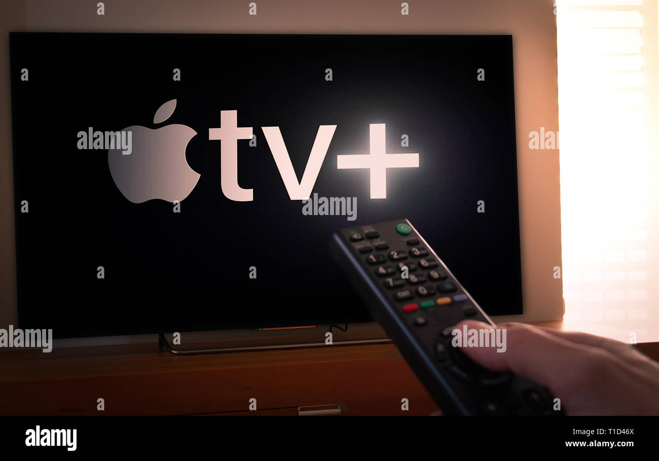 Apple tv remote control fotografías e imágenes de alta resolución - Alamy