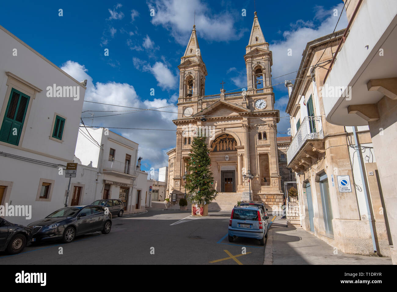 La Catedral Basílica de los Santos Cosme y Damián (Parrocchia Santuario