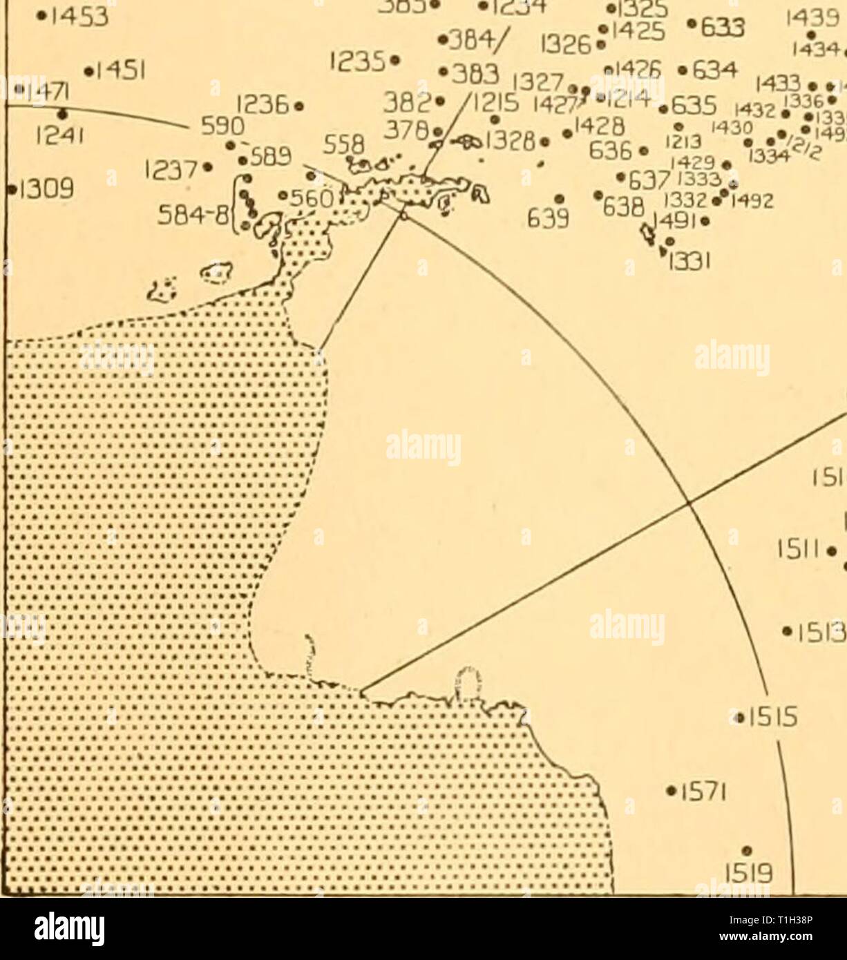 Descubrimiento descubrimiento (1940) informes informes discoveryreports19inst Año: 1940 1233 386 • / ,|4S4 385' .1234 .1325 . . OBV KG.*1*25 '** 'M40 1139 1434. "2',337 4,635 "2i"" •'•38 1429. •6371333. •530 1332*1492 35°S Fig. 2. Posiciones de destino donde las observaciones de los fosfatos o silicatos fueron hechas en el sector del Atlántico Sur del Océano Austral. 100-200 millas al norte de la Convergencia Antártica, la superficie se calienta el agua mezclada con el agua del subsuelo y de las aguas superficiales de la zona sub-antártico y, finalmente, forma parte de la Antártida actual intermedios. La capa imme Foto de stock