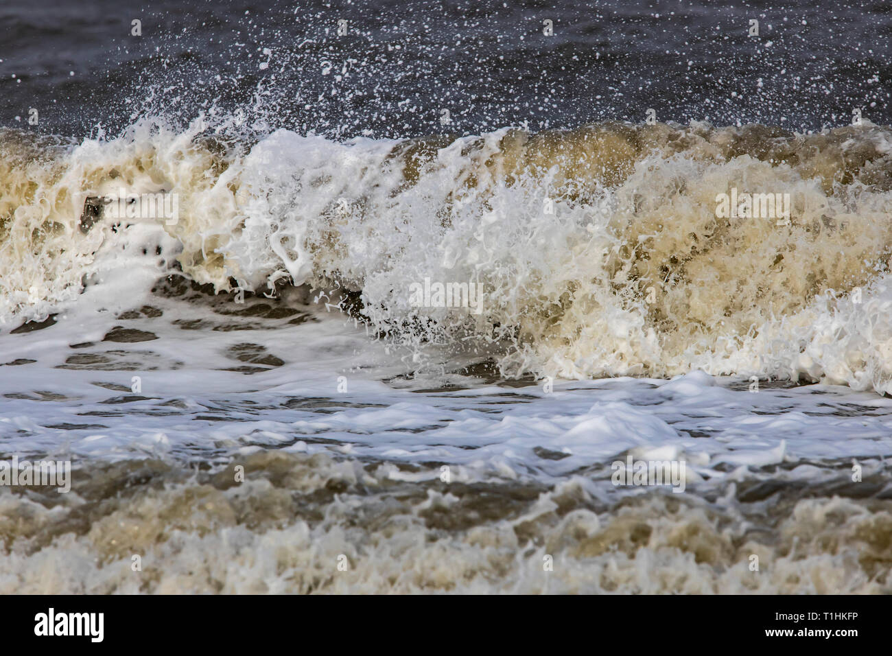 Mar del Norte, olas, surf, marea de tormenta, del Mar del Norte Isla Langeoog, Frisia Oriental, Baja Sajonia, Foto de stock