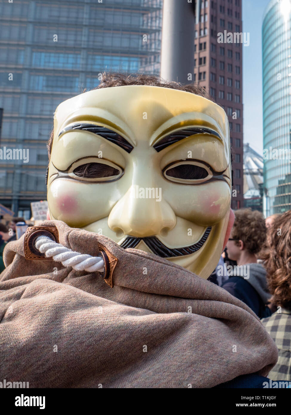 Berlin, Alemania - 23 de marzo de 2019: Manifestación contra la UE copyright Internet / reforma el artículo 11 y el artículo 13 en Berlín, Alemania Foto de stock