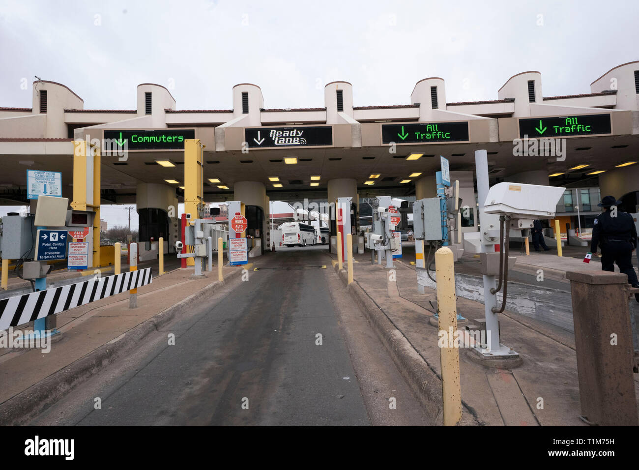 Puerto de entrada de la estación de Aduanas y Patrulla Fronteriza de los Estados  Unidos (CBP) en el Puente Internacional Lincoln Juárez #2 entre los Estados  Unidos y México Fotografía de stock -