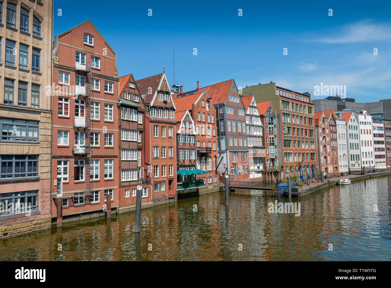 Buergerhaeuser, Deichstrasse, Nikolaifleet, Hamburgo, Alemania Foto de stock