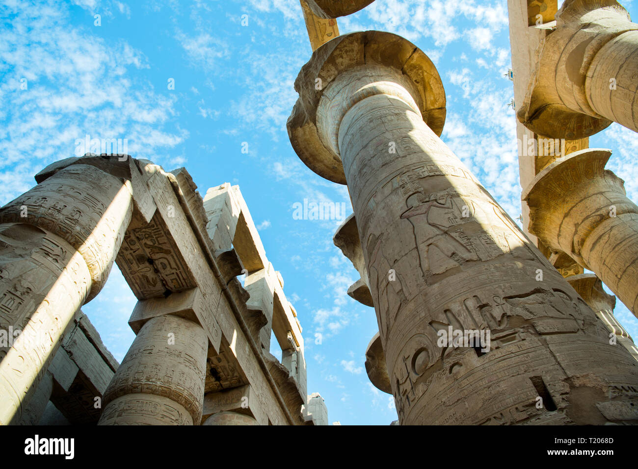 Ägypten, Luxor, Karnak-Tempel, des Hypostyls Säulen im Tempel des Amón-ra Foto de stock