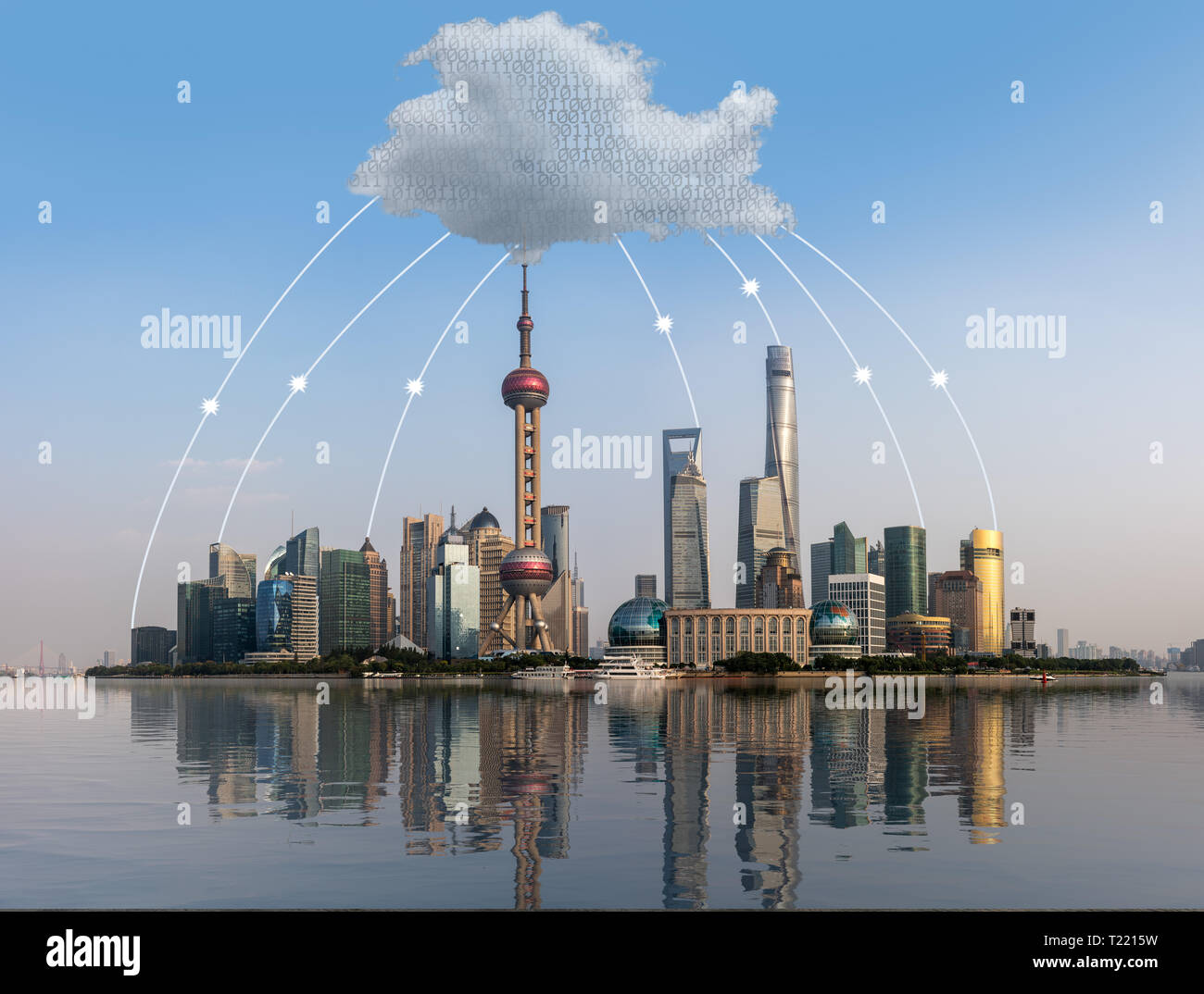 Concepto de cloud computing utilizando el horizonte de Shanghai Foto de stock