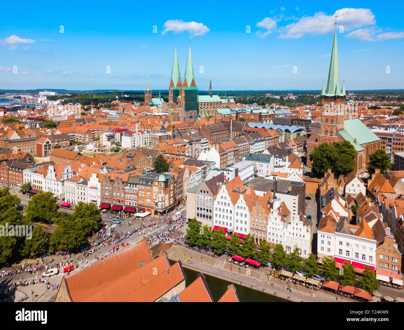 Vista aérea de la ciudad vieja Lubeck en Alemania Foto de stock