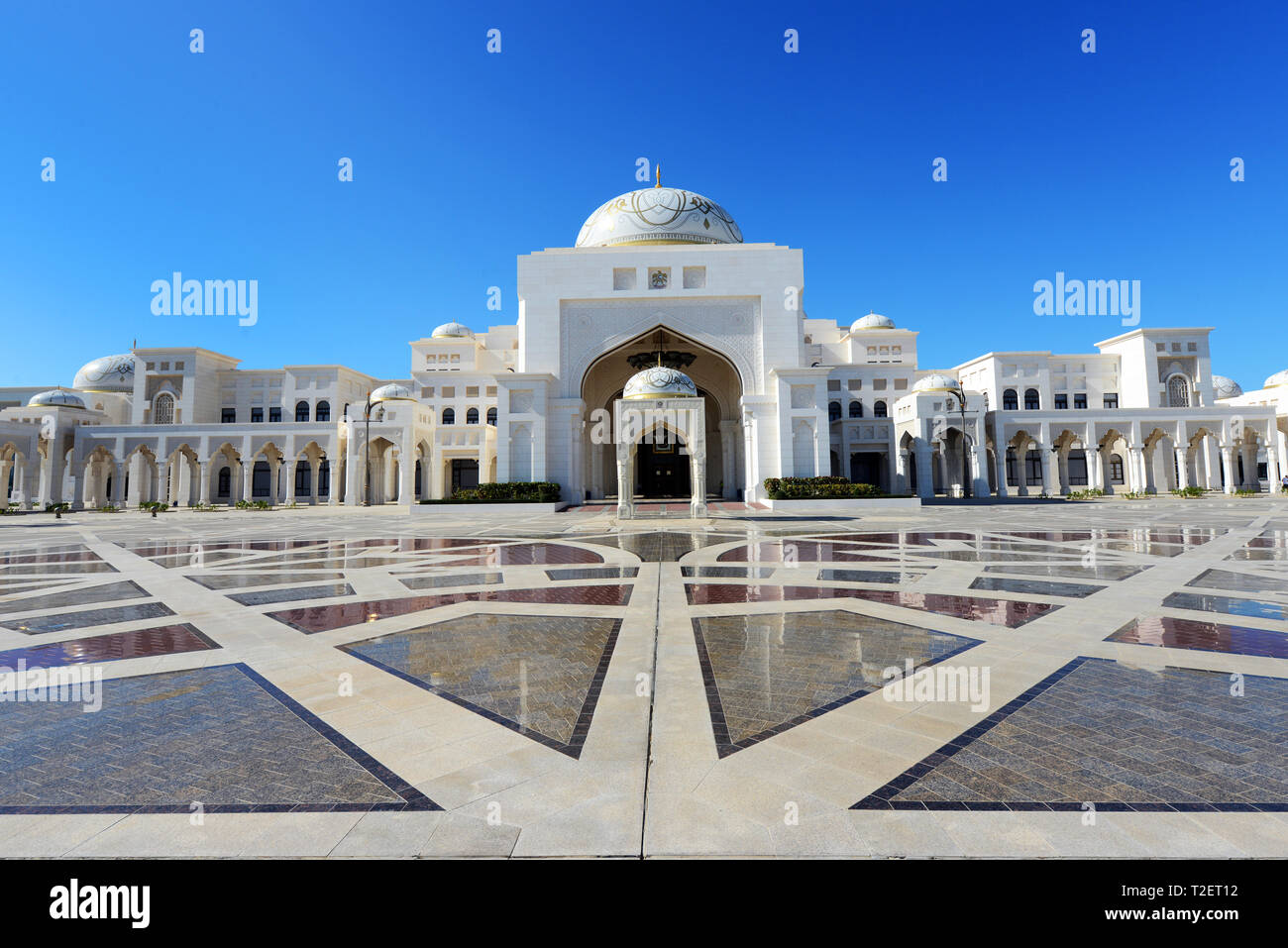La hermosa Qasr Al Watan - Palacio Presidencial en Abu Dhabi, Emiratos Árabes Unidos. Foto de stock