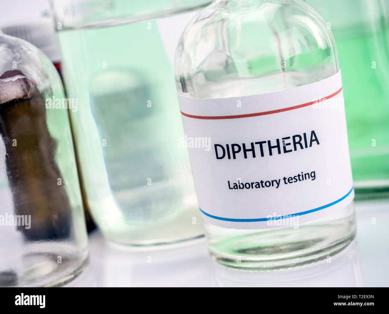Pruebas en laboratorio, la difteria, la composición horizontal de la imagen conceptual Foto de stock