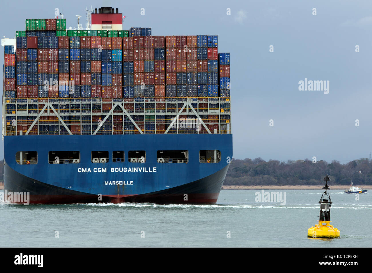 Gran,importación,servicios,envios,Agente,puerto,puerto,Master,lanzamiento,escolta,,piloto Container,enviar,Southampton,Terminal,el Solent,China,Europa,importar,comercio, Foto de stock