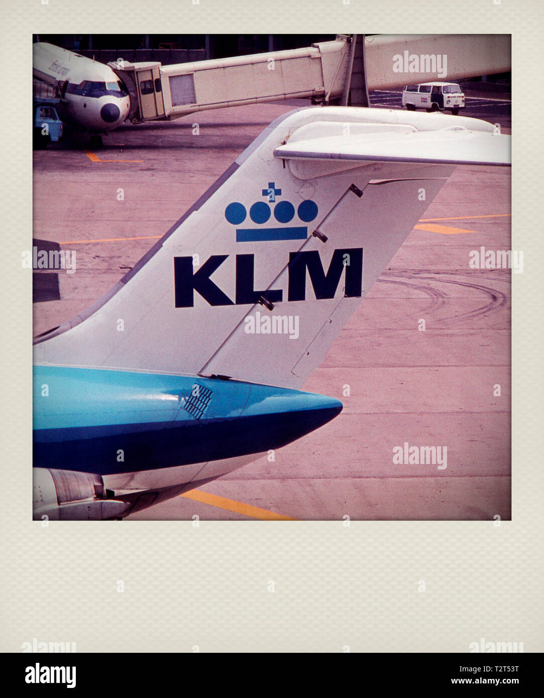 Efecto Polaroid, aviones de KLM en el aeropuerto de Schiphol, 70s,  Amsterdam, Holanda, Países Bajos Fotografía de stock - Alamy