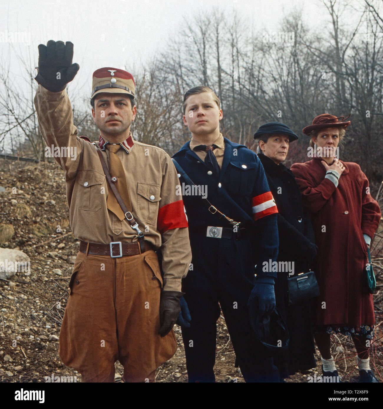 Rote Erde, Fernsehserie, Deutschland 1983 / 1990, Folge: "Kohle für den Endsieg', Darsteller: Hansa Czypionka, Mike Windgassen, Renata Becker, Margarita Broich Foto de stock