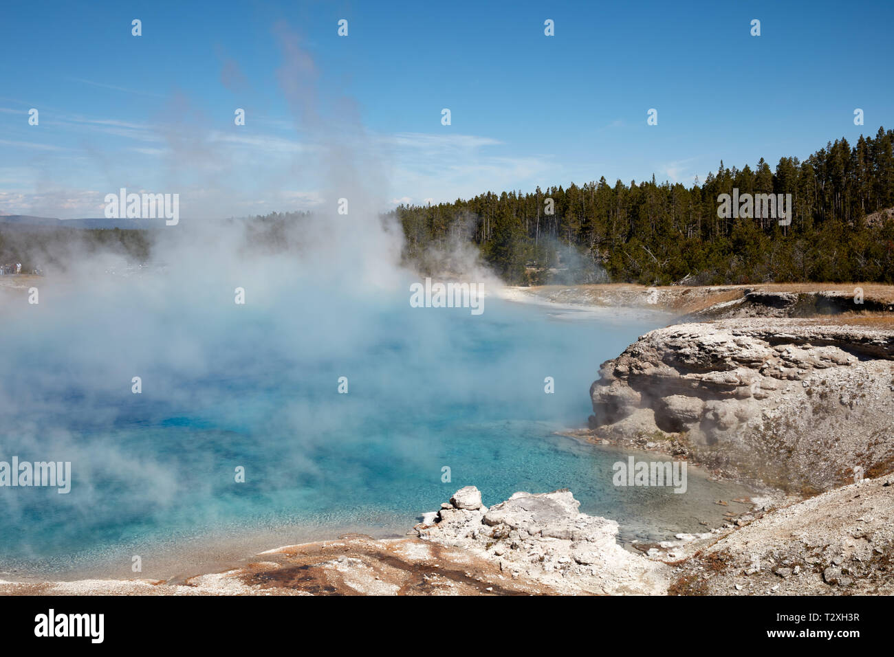 Excelsior geyser cráter en el Parque Nacional de Yellowstone Foto de stock