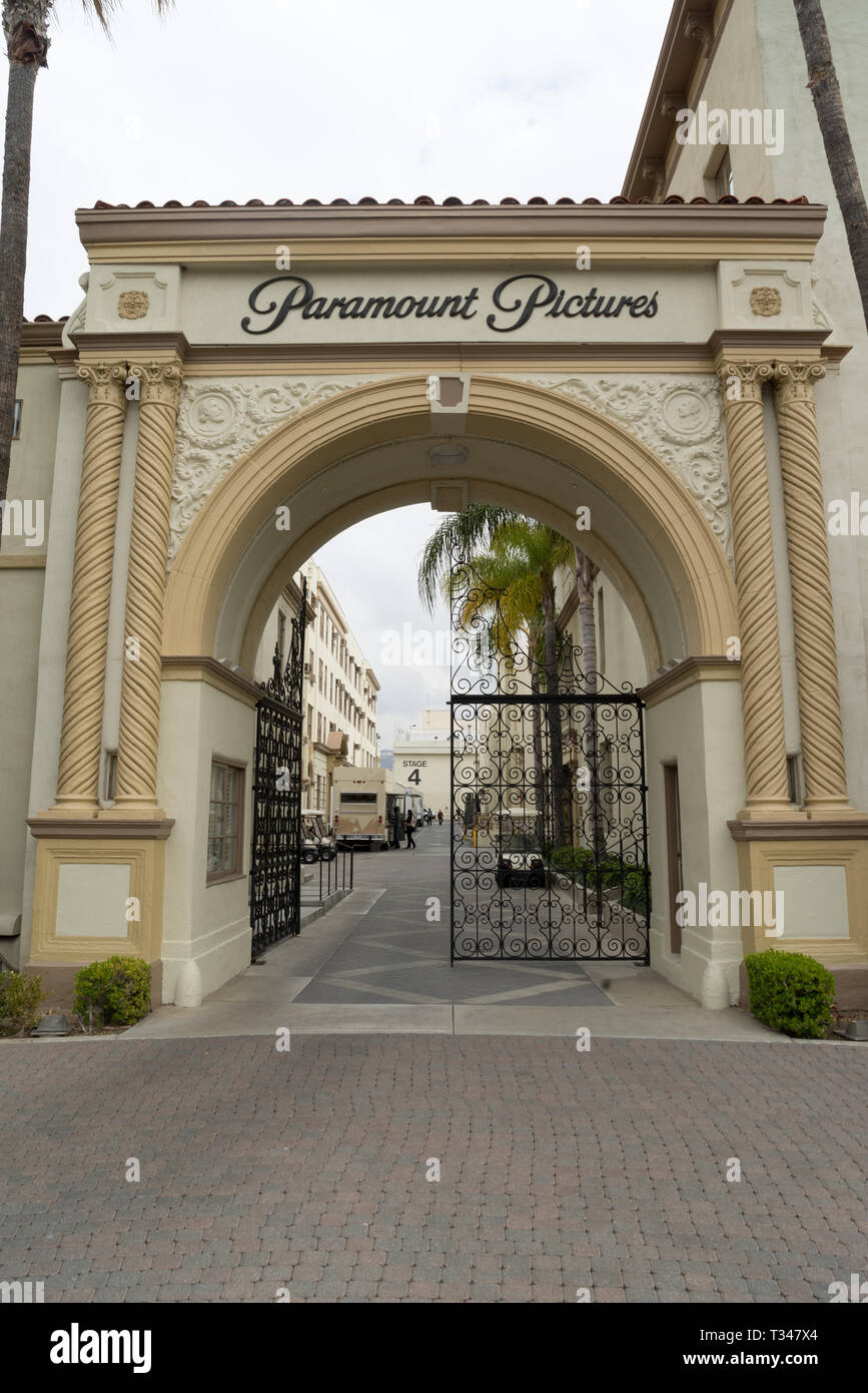 Paramount Pictures Studio Tour, famosas puertas de entrada original, Los Ángeles, California, Estados Unidos. Foto de stock