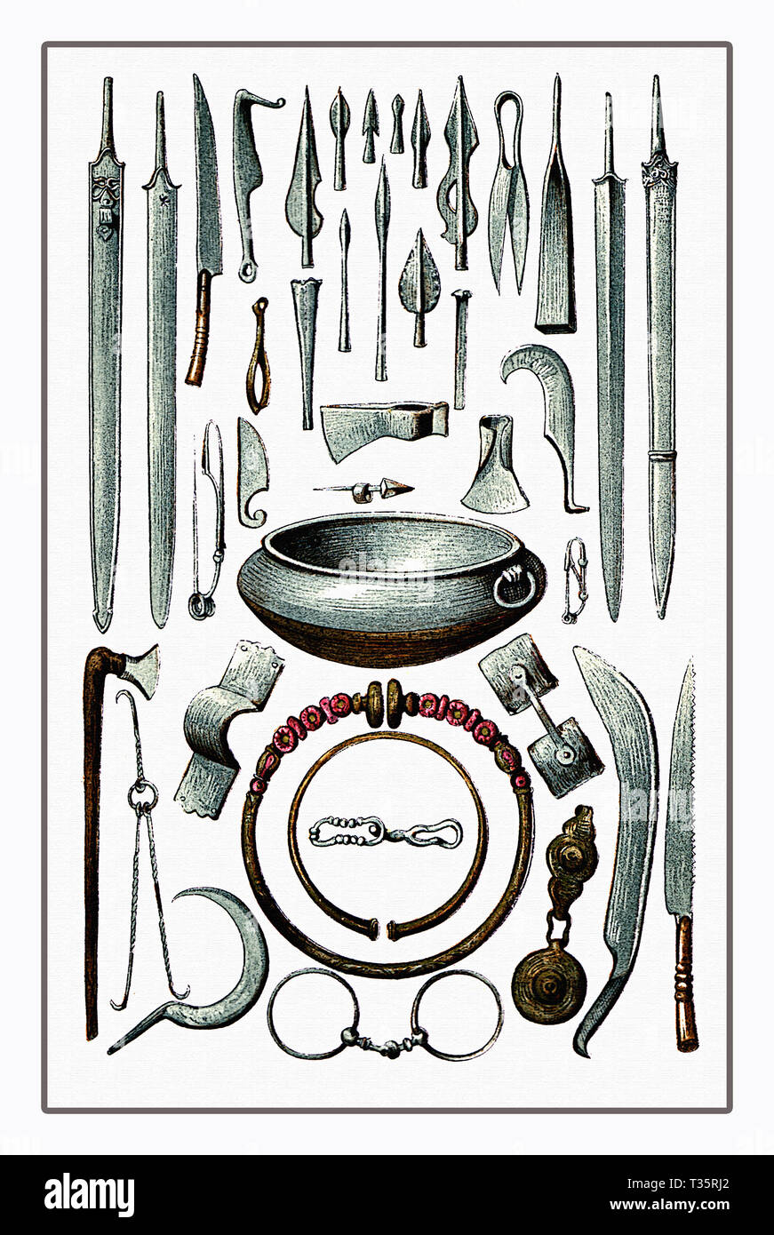 Las armas, las herramientas y los ornamentos de la unión de la edad de hierro desde el sitio arqueológico de La Tene en Suiza, cerca del lago de Neuchâtel, ca. 500 A.C. Foto de stock
