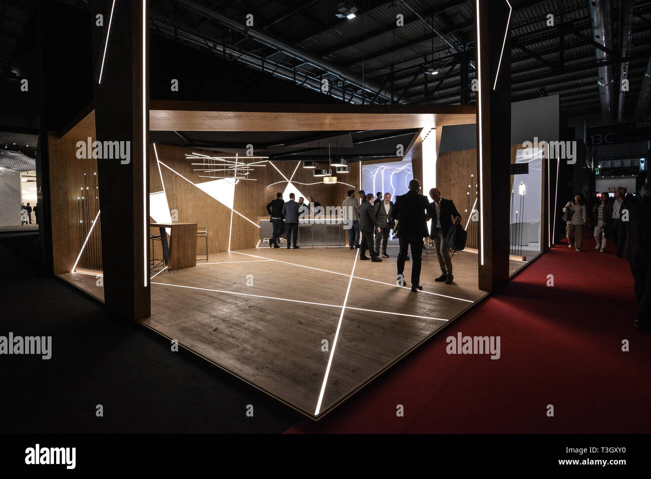 Milán, Italia. 09Abr, 2019. Salone del Mobile de Milán, internacionalmente  conocida como la Feria del Mueble de Milán, es un punto de referencia para  los profesionales del diseño y del mobiliario. Más