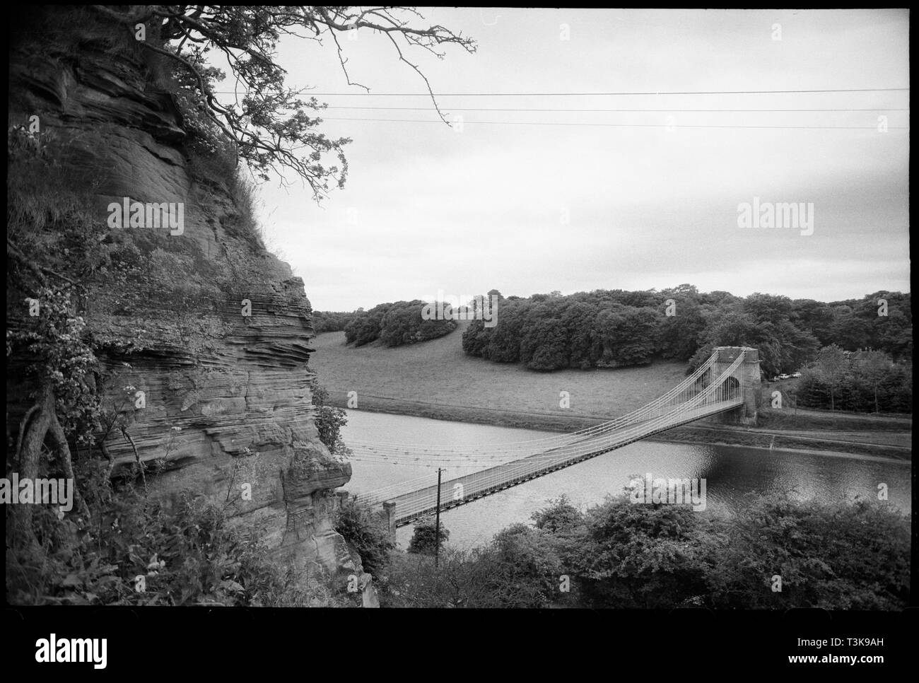 Puente de unión, Horncliffe, Northumberland, c1955-c1980. Creador: Ursula Clark. Foto de stock