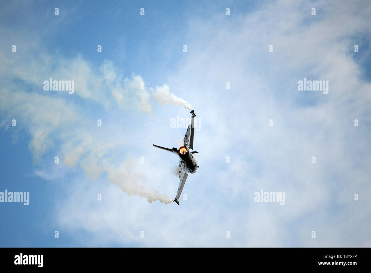 General Dynamics F-16 combates Falcon Foto de stock