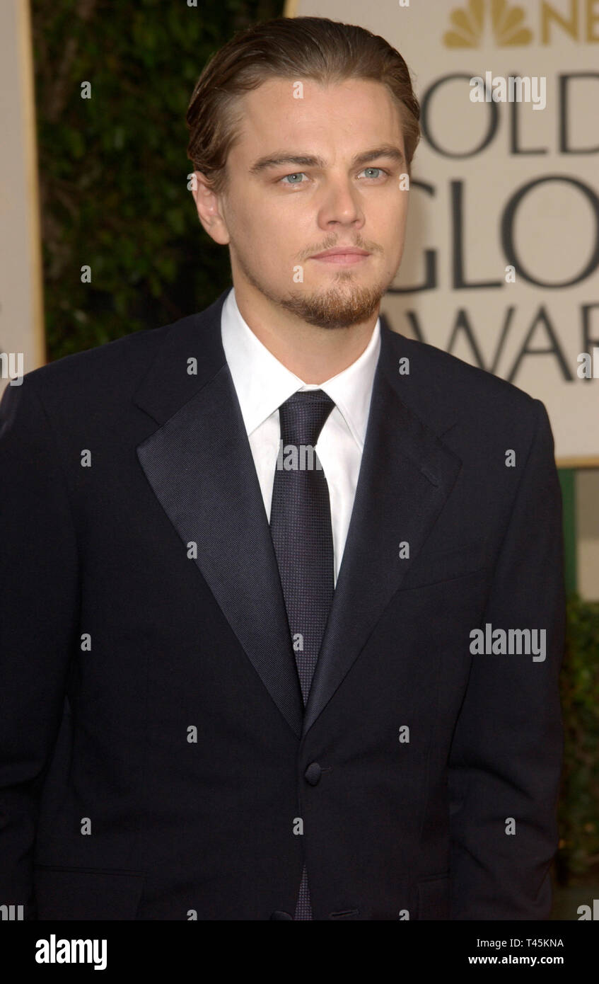 LOS ANGELES, CA. Enero 19, 2003: LEONARDO DiCAPRIO al Golden Globe Awards en el Beverly Hills Hotel Hilton. © Paul Smith / Featureflash Foto de stock