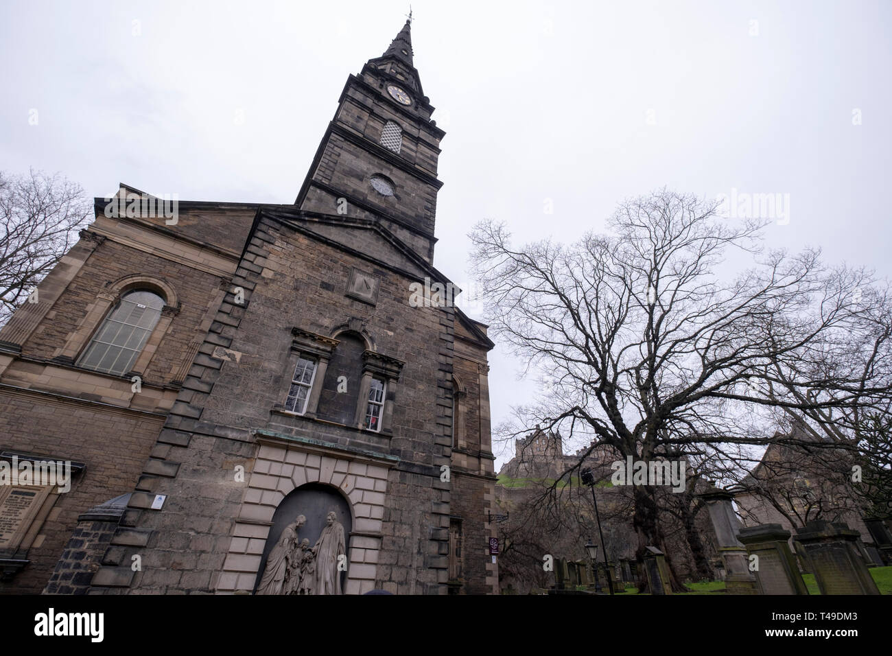 La iglesia parroquial de St Cuthbert, Edimburgo, Escocia, Reino Unido, Europa Foto de stock