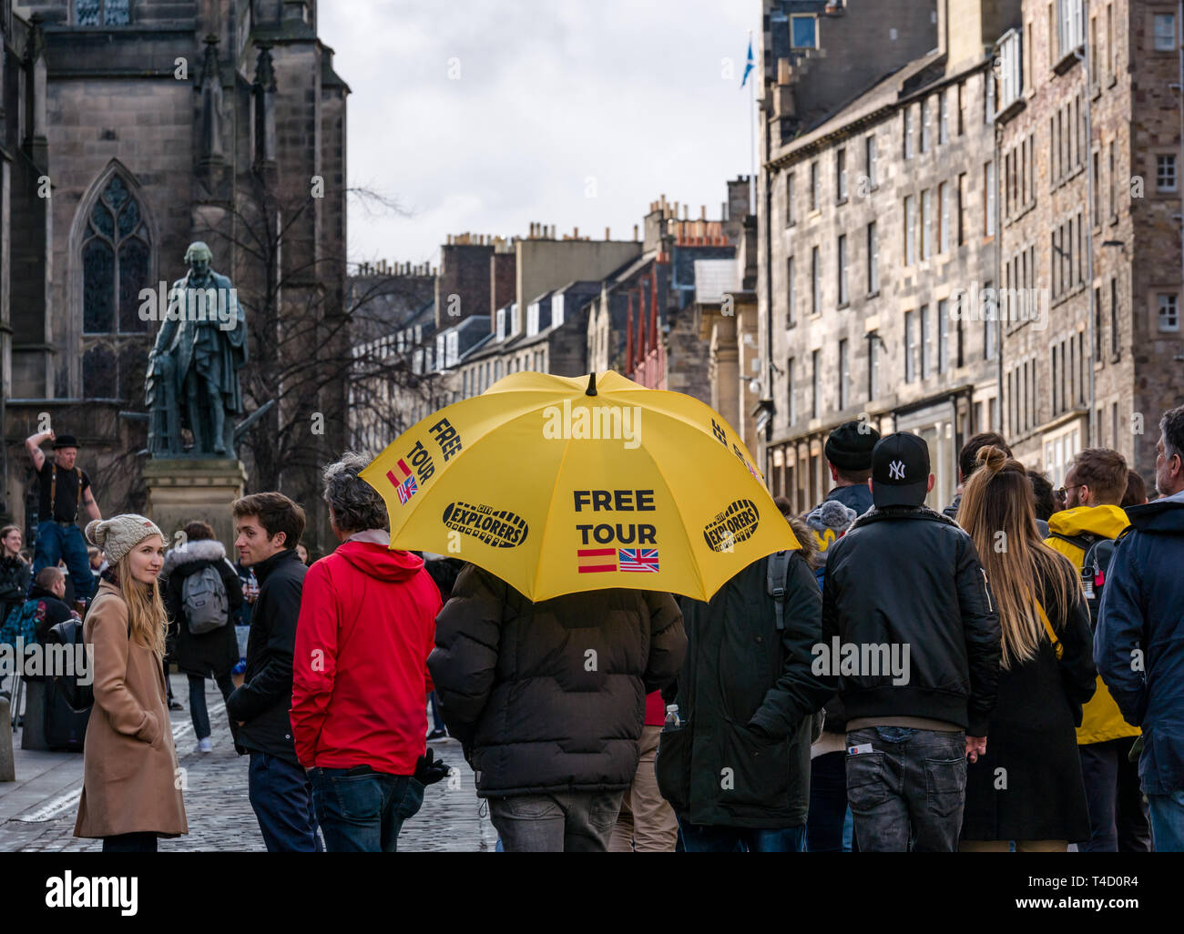 Publicidad en paraguas fotografías e imágenes de alta resolución - Alamy