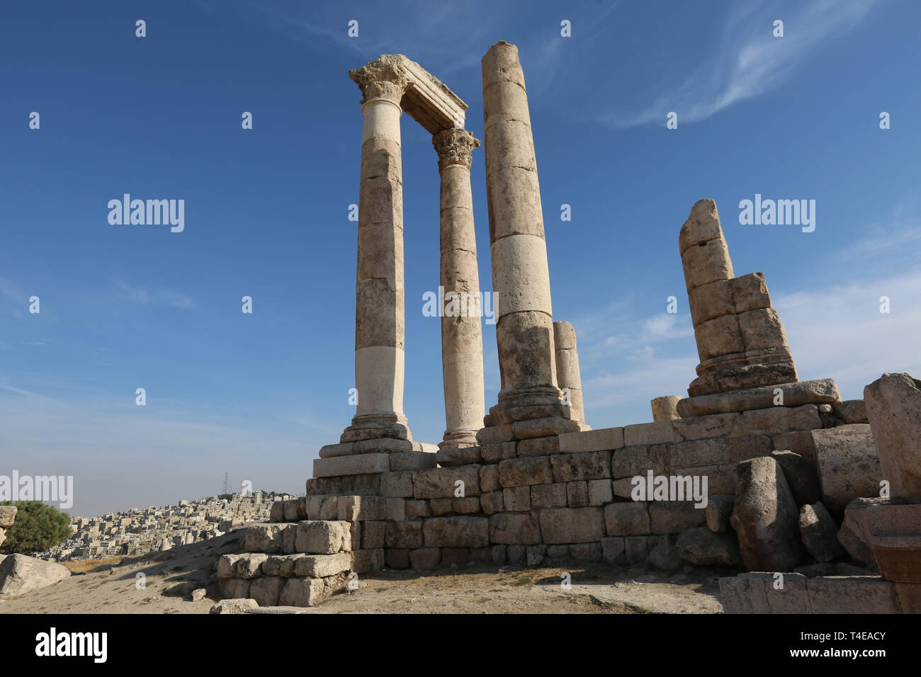 Templo de Hércules en la Ciudadela, el antiguo romano Philadelphia, Ammán, Jordania Foto de stock