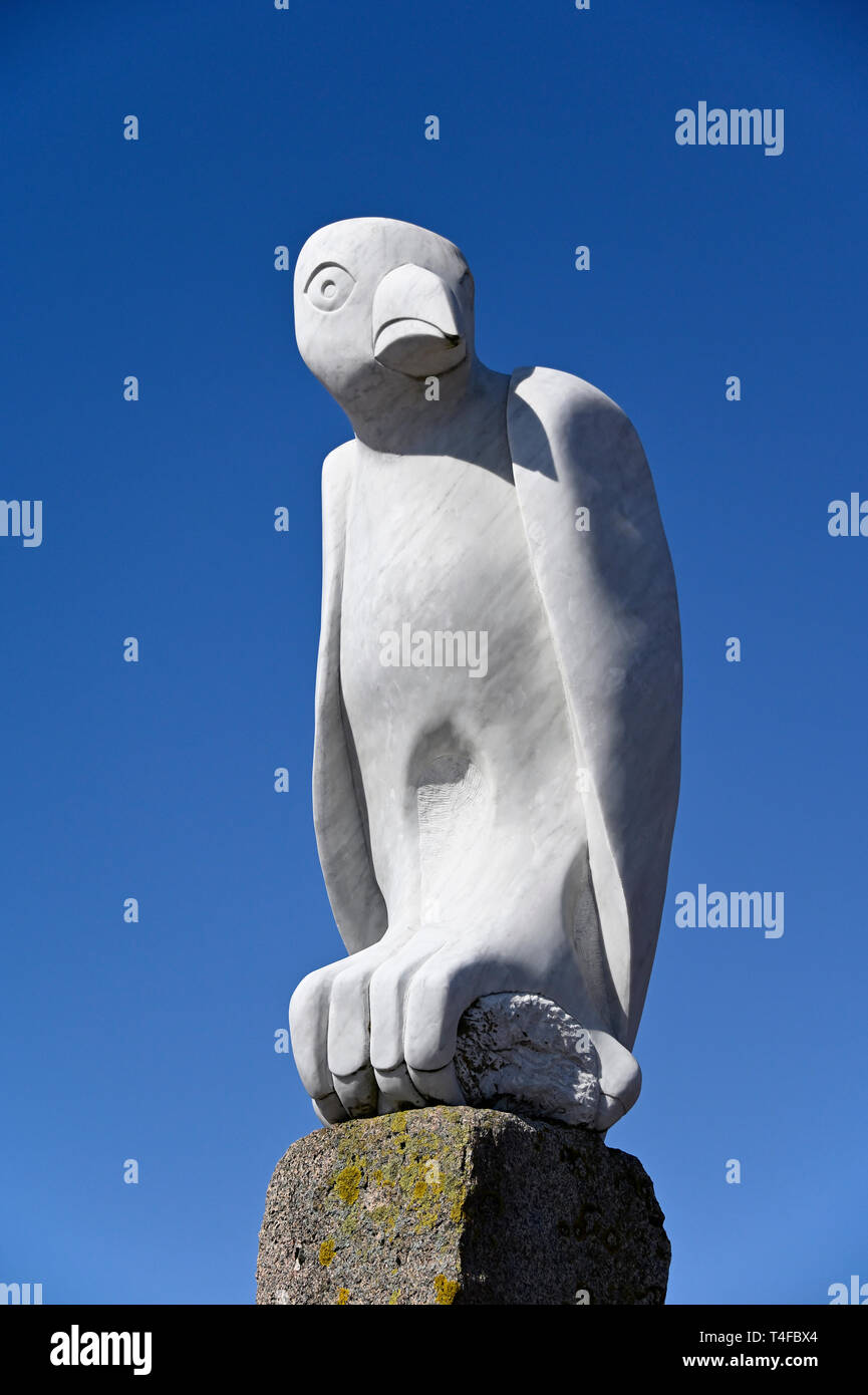'Mythical South American Bird'.la escultura, por Gordon Young. El proyecto TERN,. Muelle de Piedra, Morecambe, Lancashire, Inglaterra, Reino Unido, Europa. Foto de stock