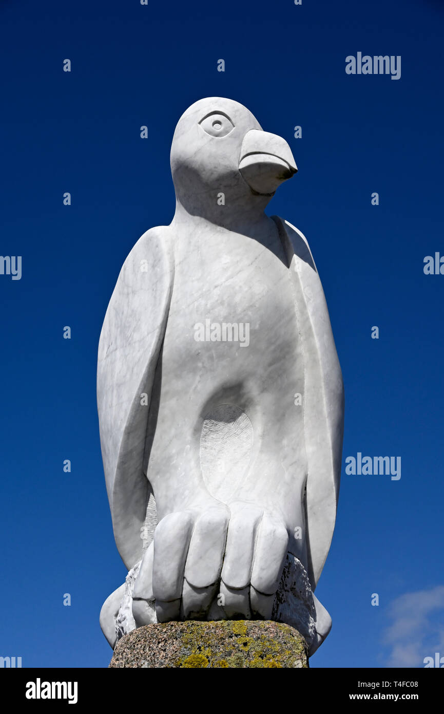 'Mythical South American Bird'.la escultura, por Gordon Young. El proyecto TERN,. Muelle de Piedra, Morecambe, Lancashire, Inglaterra, Reino Unido, Europa. Foto de stock
