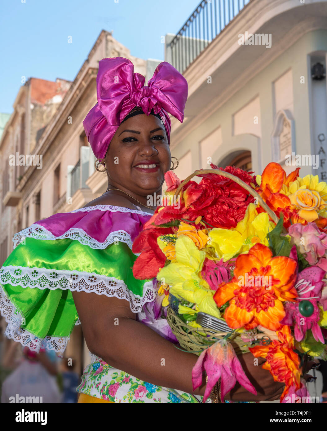 Vestido tradicional mujer cubana fotografías e imágenes de - Alamy