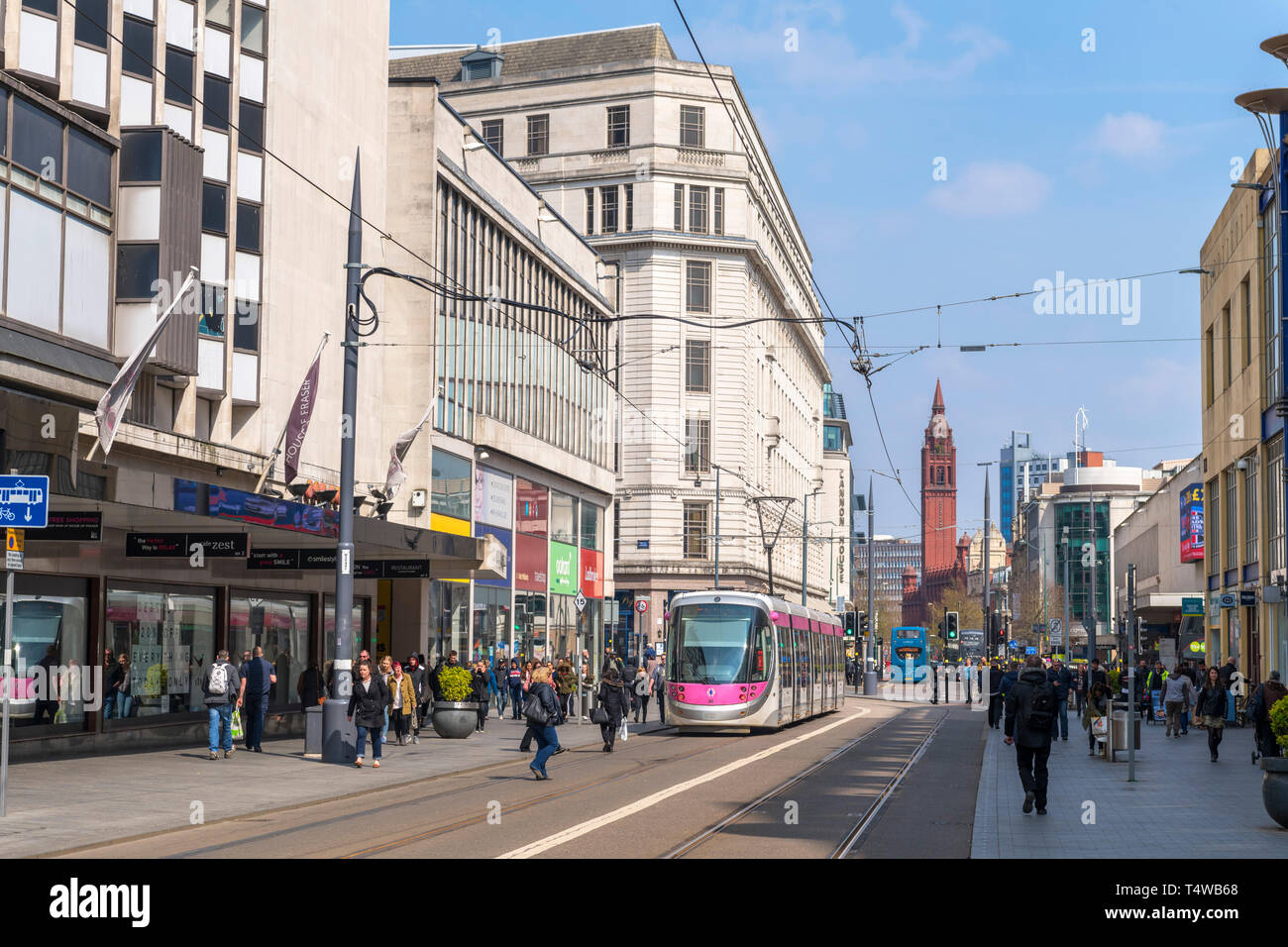 Metro de West Midlands en Corporation Street en Birmingham, West Midlands, Inglaterra, Reino Unido. Foto de stock