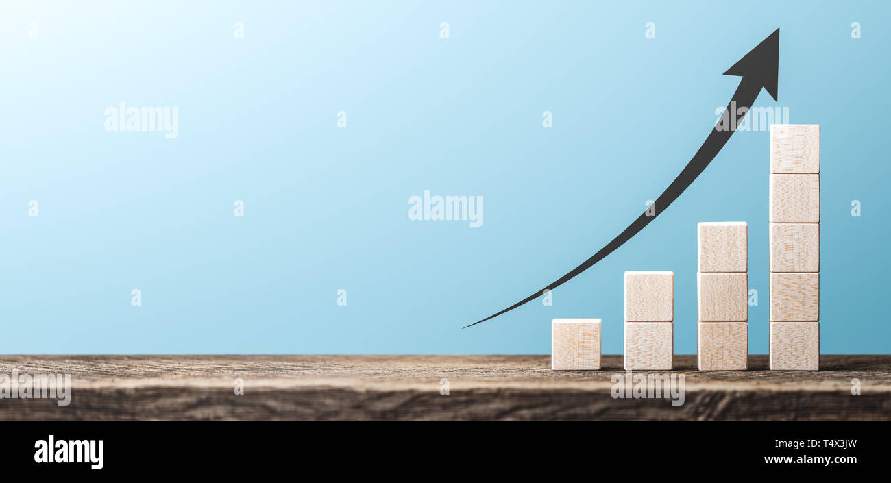 Gráfico de beneficios hechas de bloques de madera / Éxito empresarial concepto Foto de stock