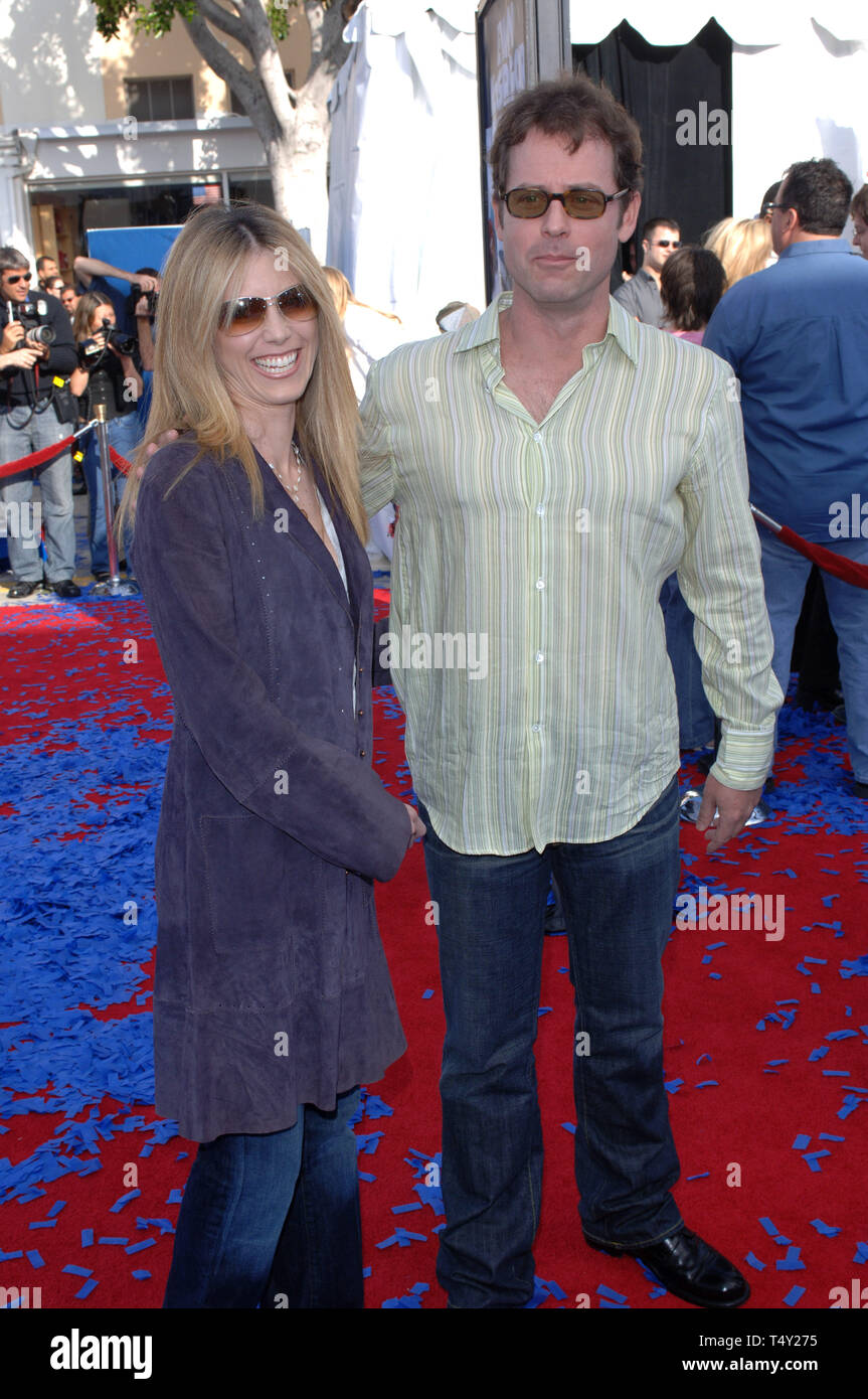 LOS ANGELES, CA. Marzo 06, 2005: el actor Greg Kinnear y su esposa